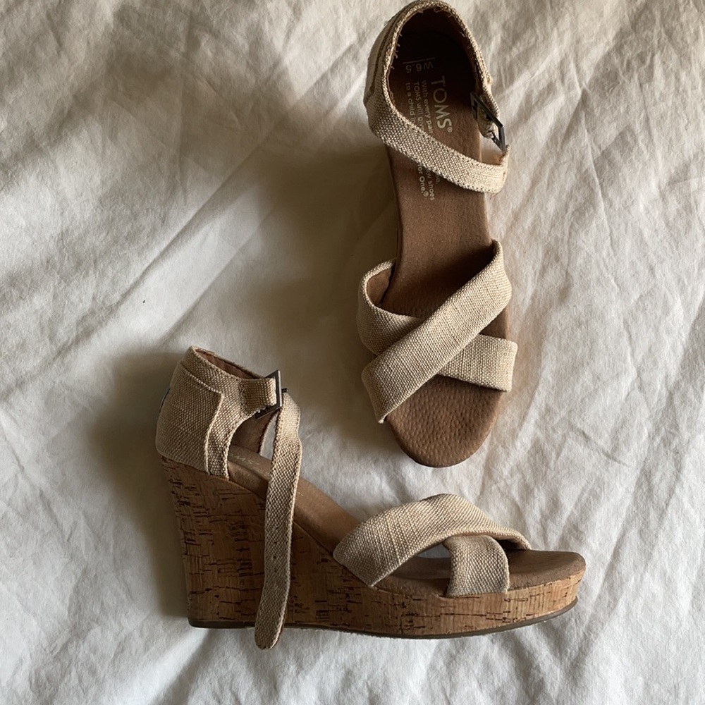 Toms Women’s Size 6.5 Sierra Wedges
